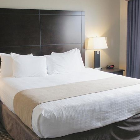 Best Western Plus Fort Saskatchewan Inn & Suites Exterior photo