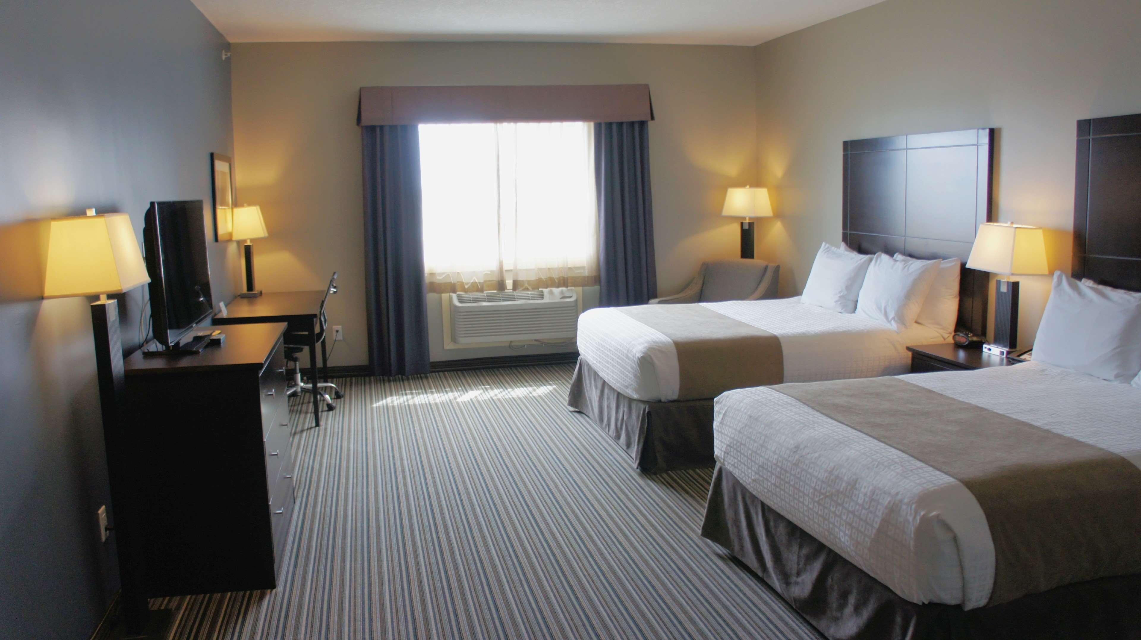 Best Western Plus Fort Saskatchewan Inn & Suites Exterior photo