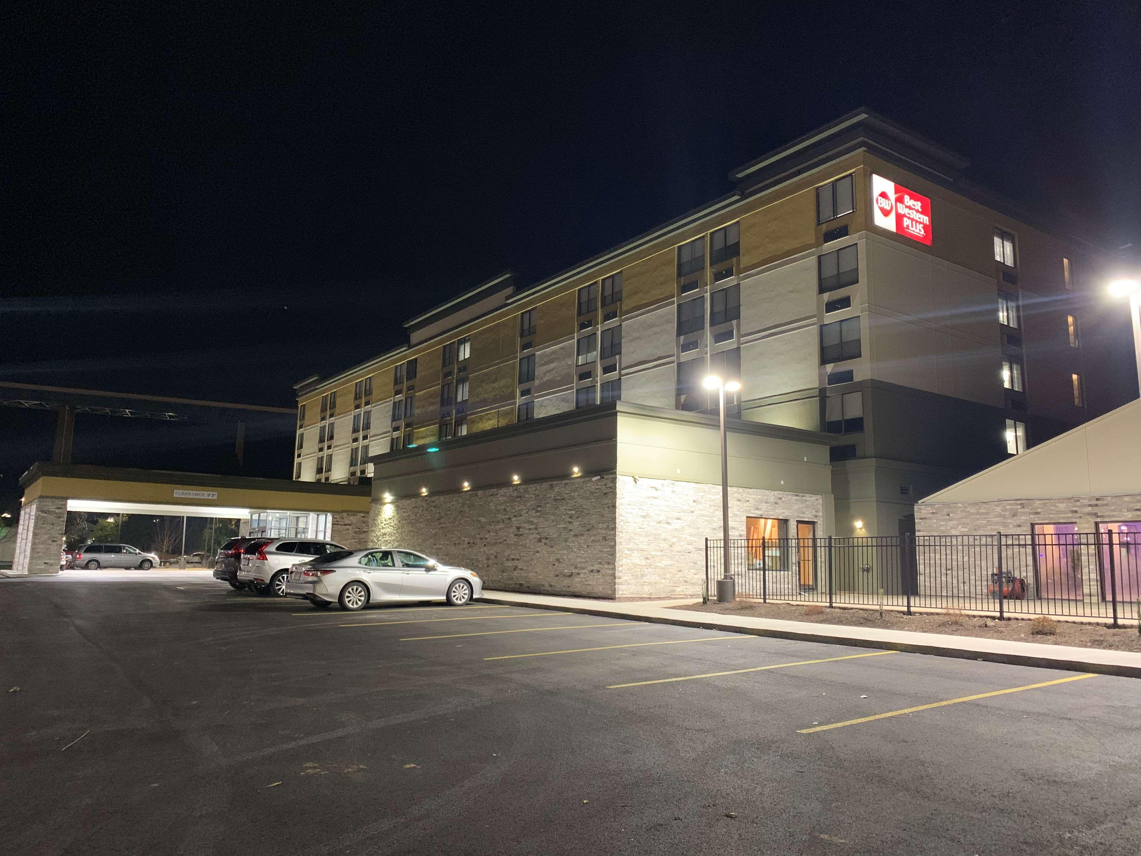 Best Western Plus Fort Saskatchewan Inn & Suites Exterior photo