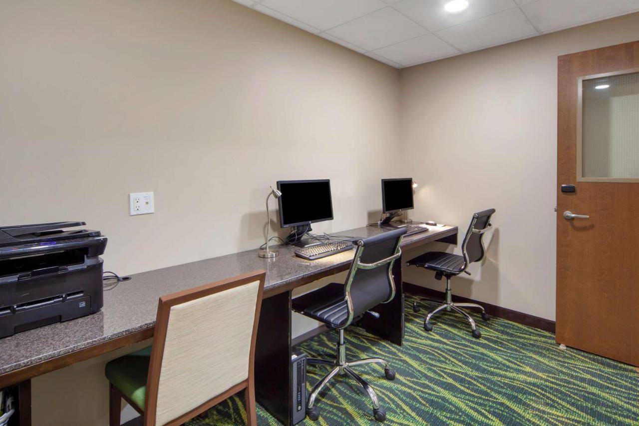 Best Western Plus Fort Saskatchewan Inn & Suites Exterior photo