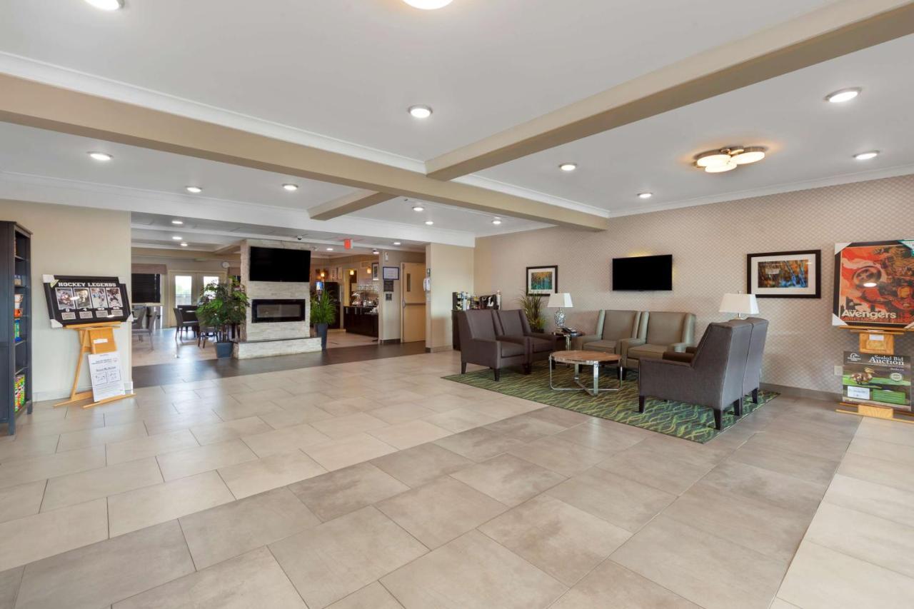 Best Western Plus Fort Saskatchewan Inn & Suites Exterior photo