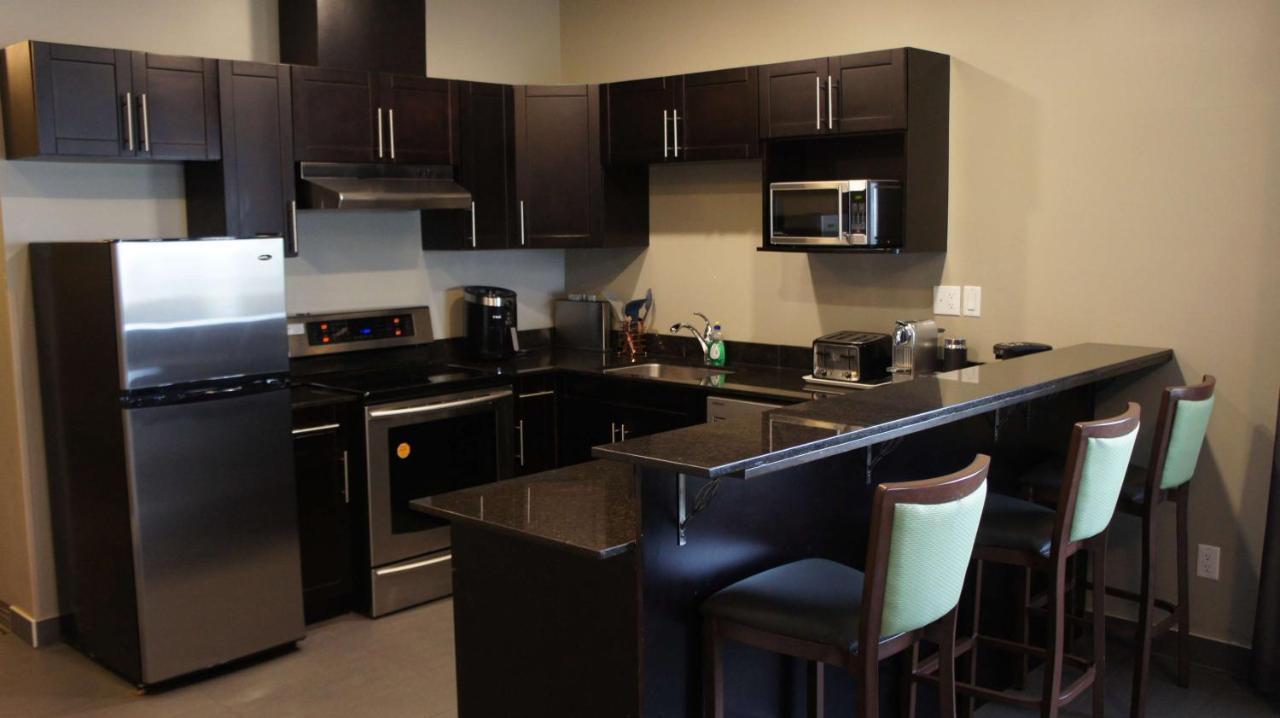 Best Western Plus Fort Saskatchewan Inn & Suites Exterior photo